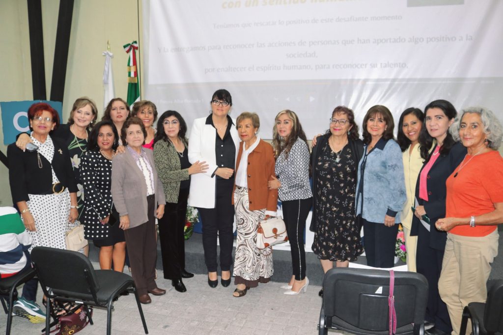En el 27 Aniversario de la Asociación de Mujeres Periodistas y Escritoras de Puebla –AMPEP